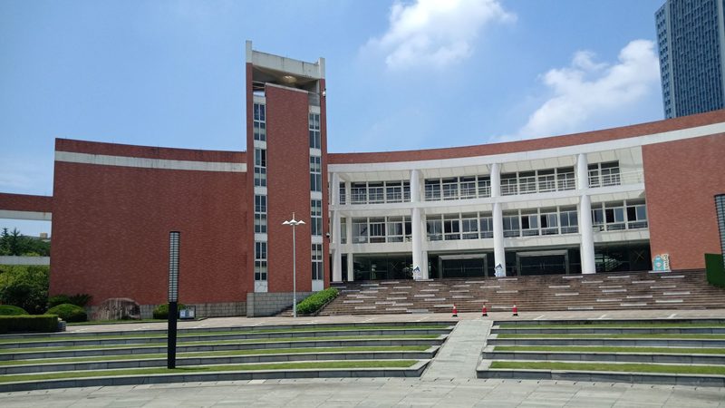 上海电子元器件现货批发，价格解析与选购要点